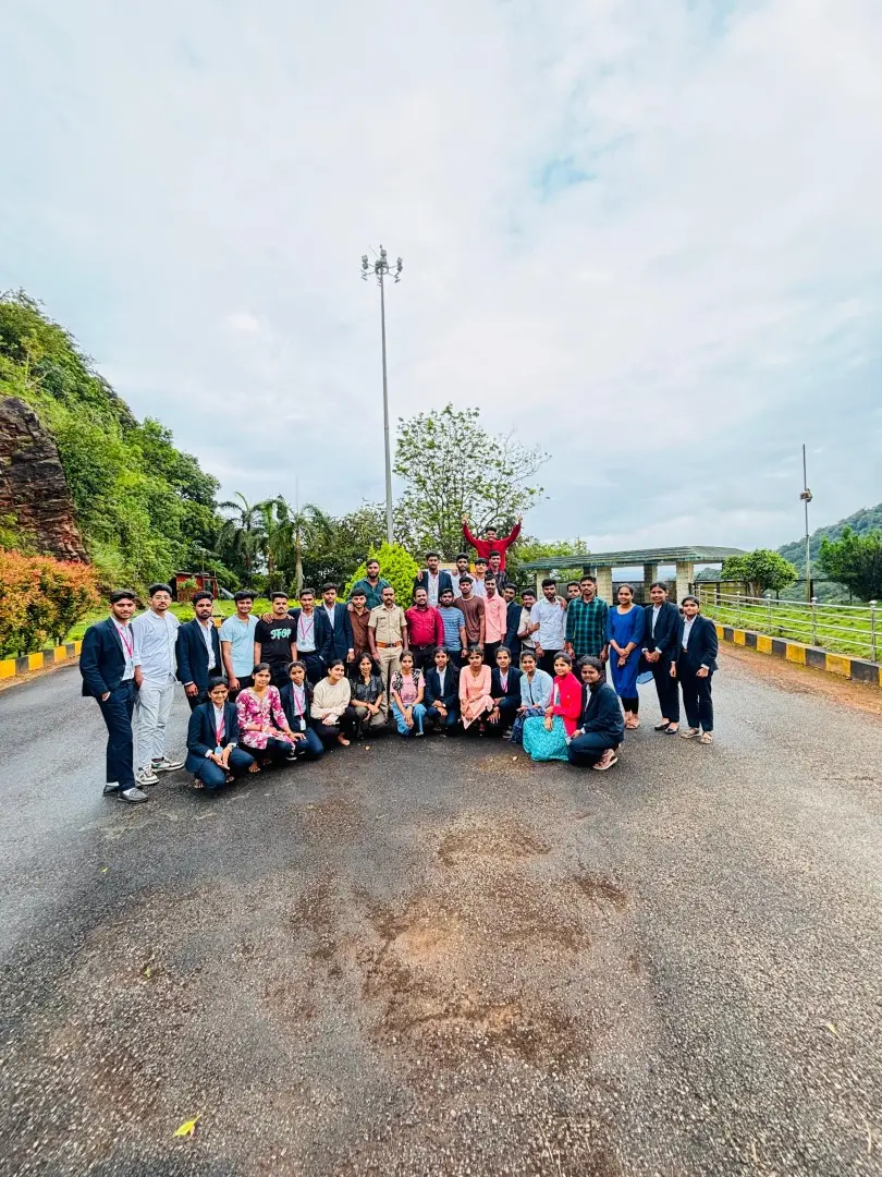 KLE’s Shri Shivayogi Murugendra Swamiji BBA College: campus photo 8