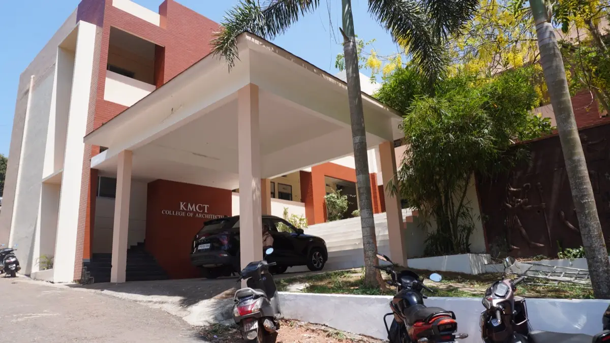 Kmct College of Nursing, Mampatta, Kozhikkode campus photo 4