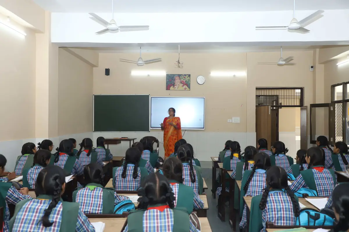 Kripalu Mahila Mahavidyalaya: campus photo 4