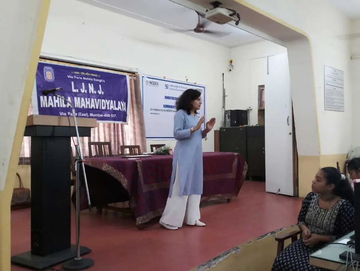 L.J.N.J. Mahila Mahavidyalaya: campus photo 1