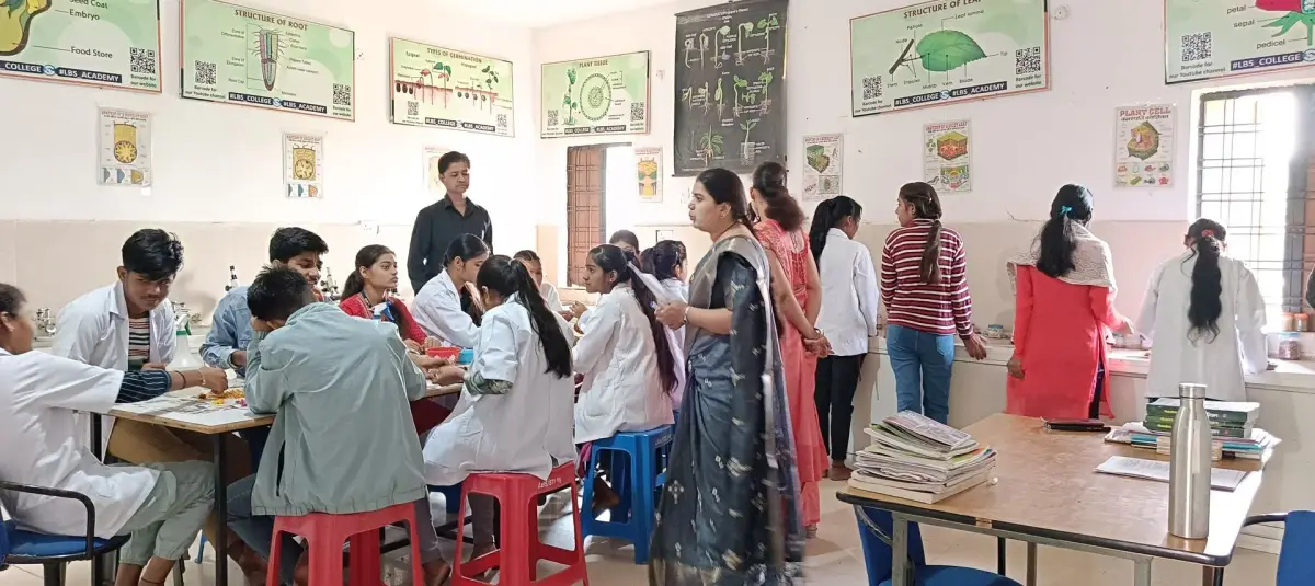 Lal Bahadur Shastri Vyavsayik Adhyapan Mahavidyaly Harda: campus photo 7