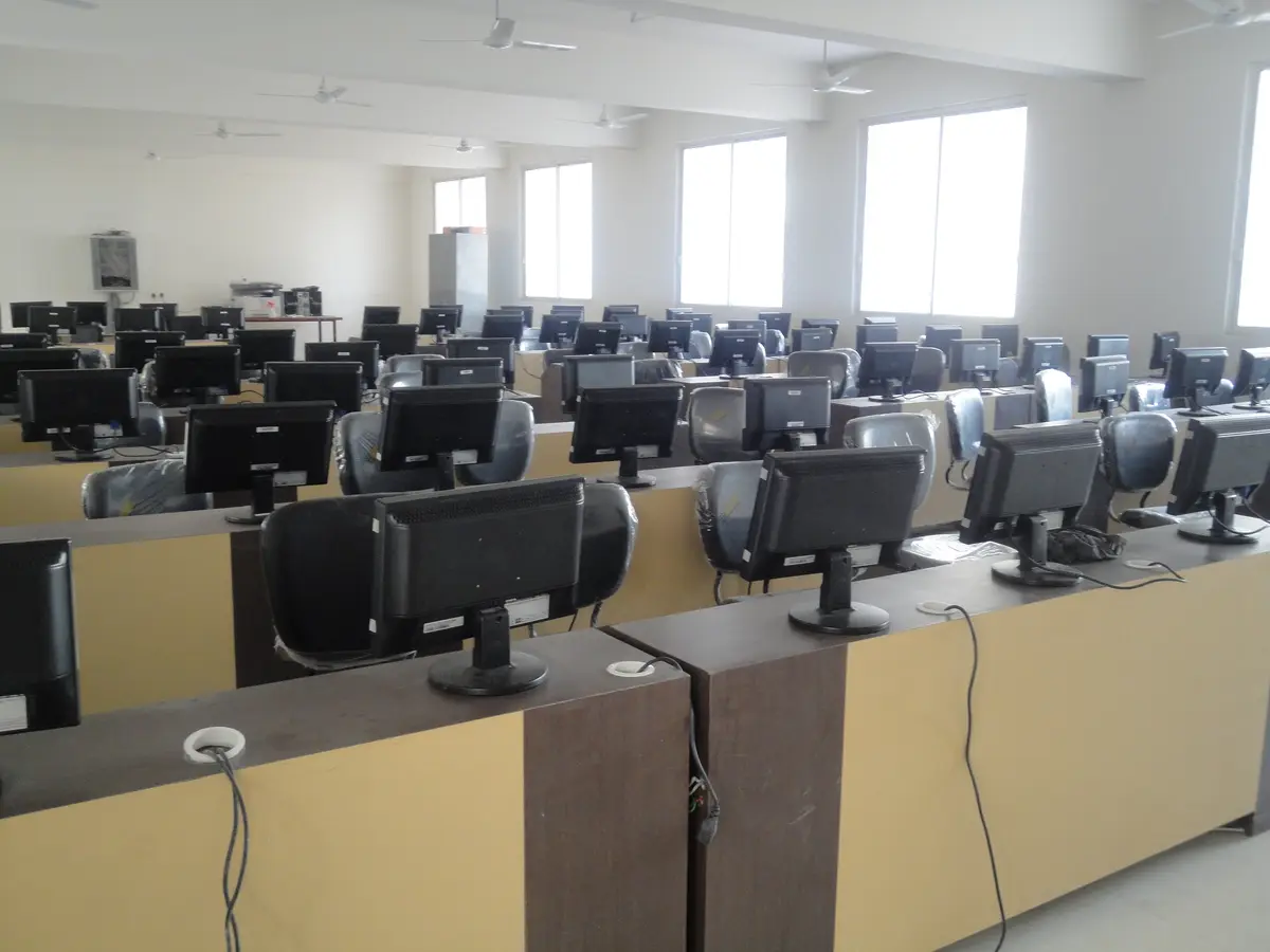 Landmark Technical Campus Dedoli: campus photo 2