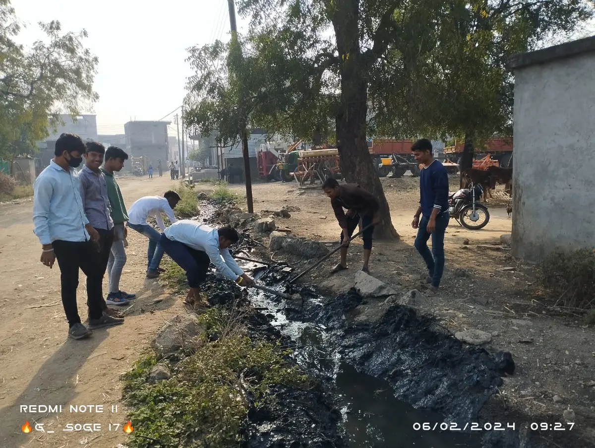 Late Nitin Mahavidyalaya: campus photo 5
