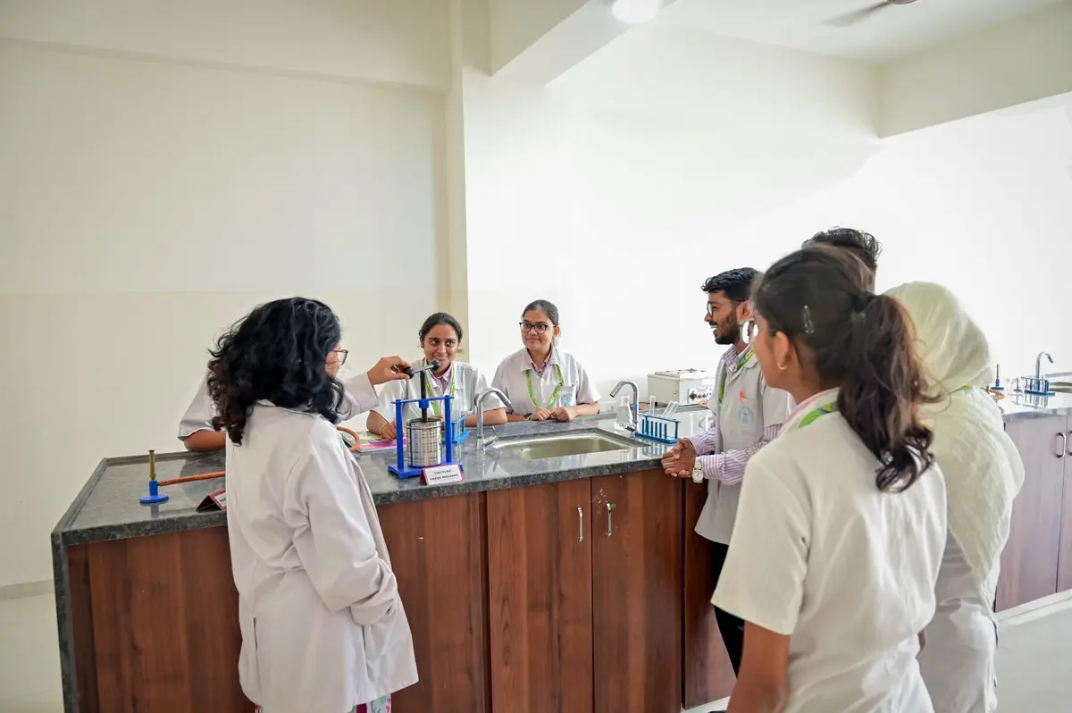 Late Shree Fakirbhai Pansare Education Foundations College of Pharmacy: campus photo 1