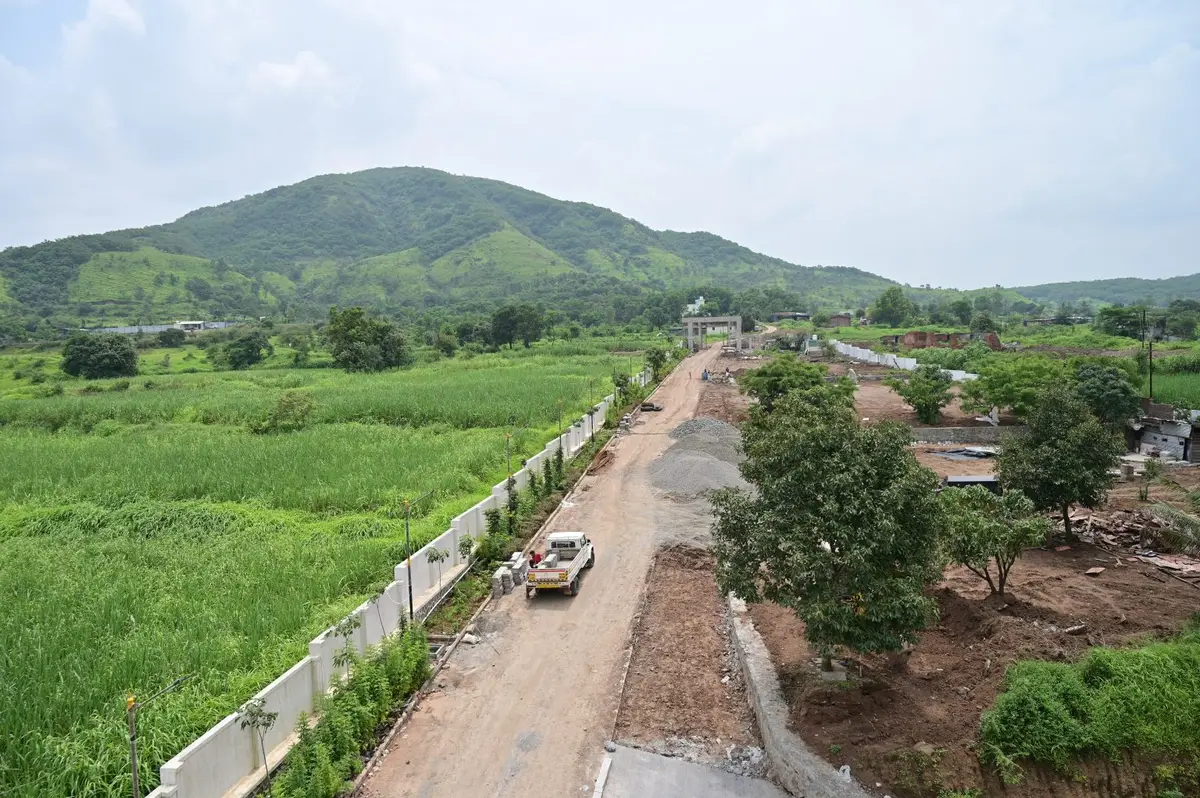 Late Shree Fakirbhai Pansare Education Foundations College of Pharmacy: campus photo 3