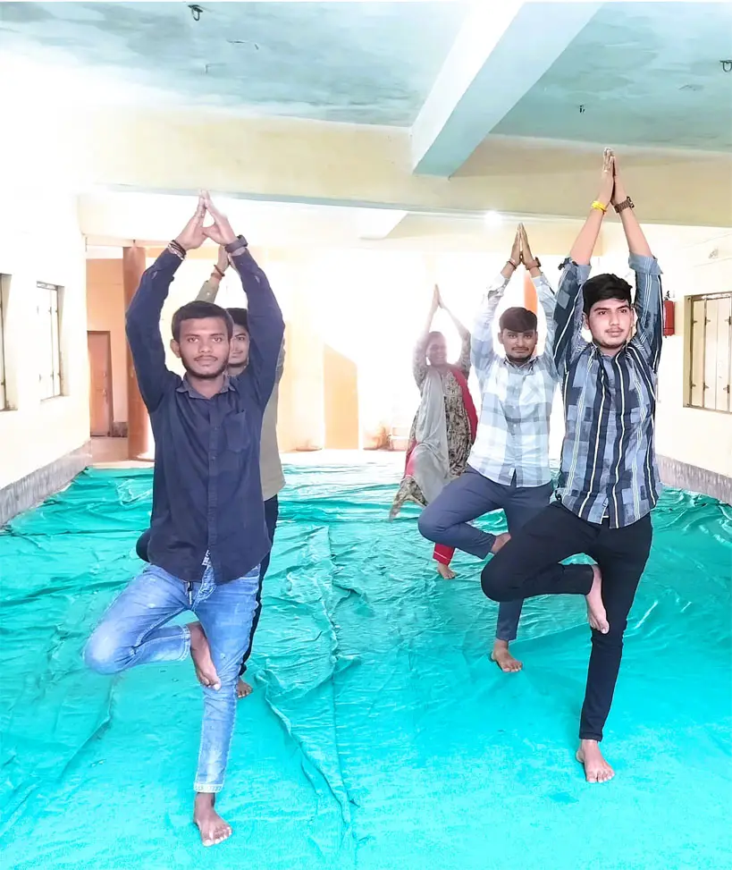 Late Shree Punjabhai Najbhai Boricha Commerce College Devgadh campus photo 3