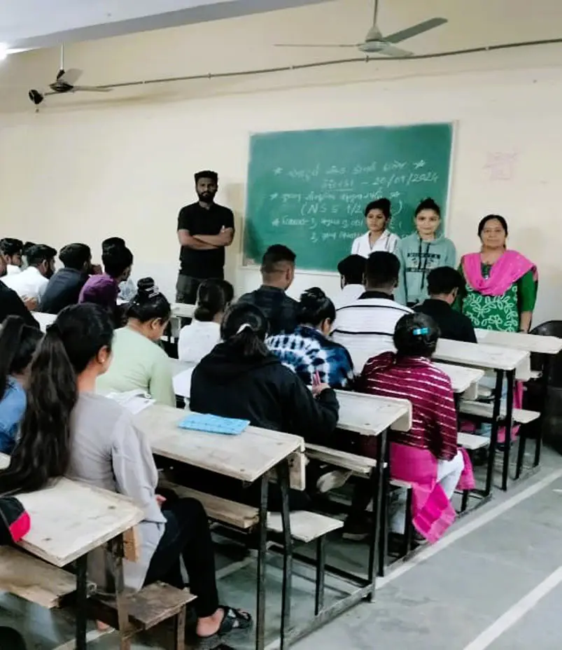 Late Shree Punjabhai Najbhai Boricha Commerce College Devgadh campus photo 4