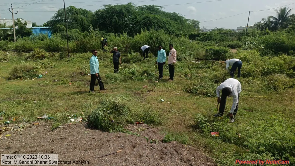 Late Sow. Sheshabai Sitaram Munde Arts College: campus photo 2