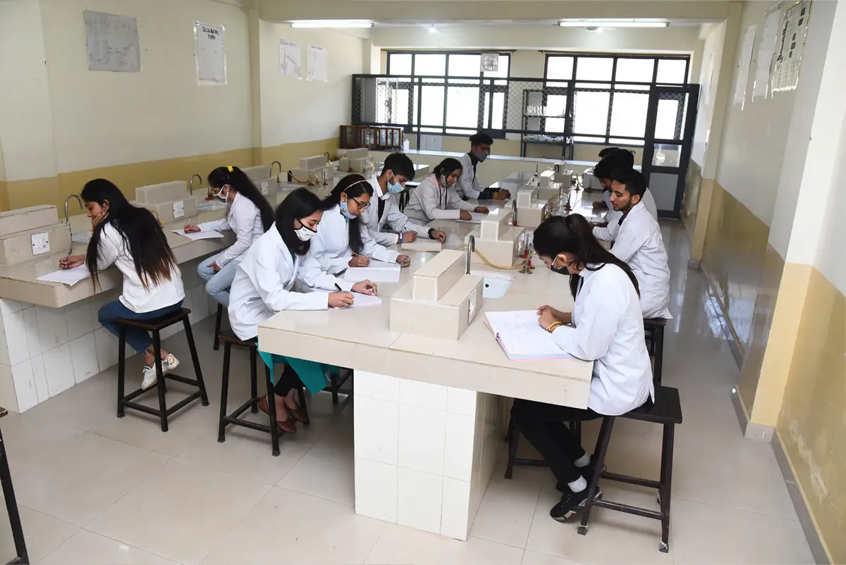 Laureate Institute of Pharmacy campus photo 5