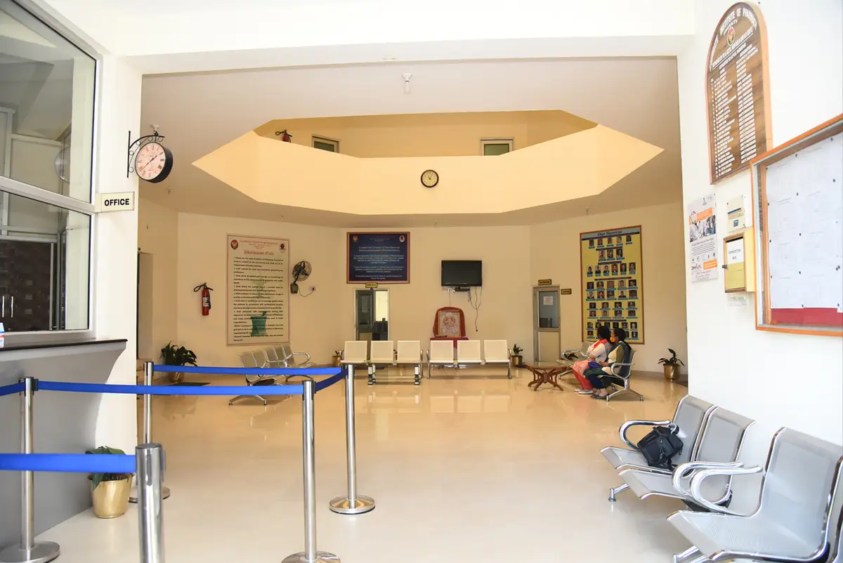 Laureate Institute of Pharmacy campus photo 2