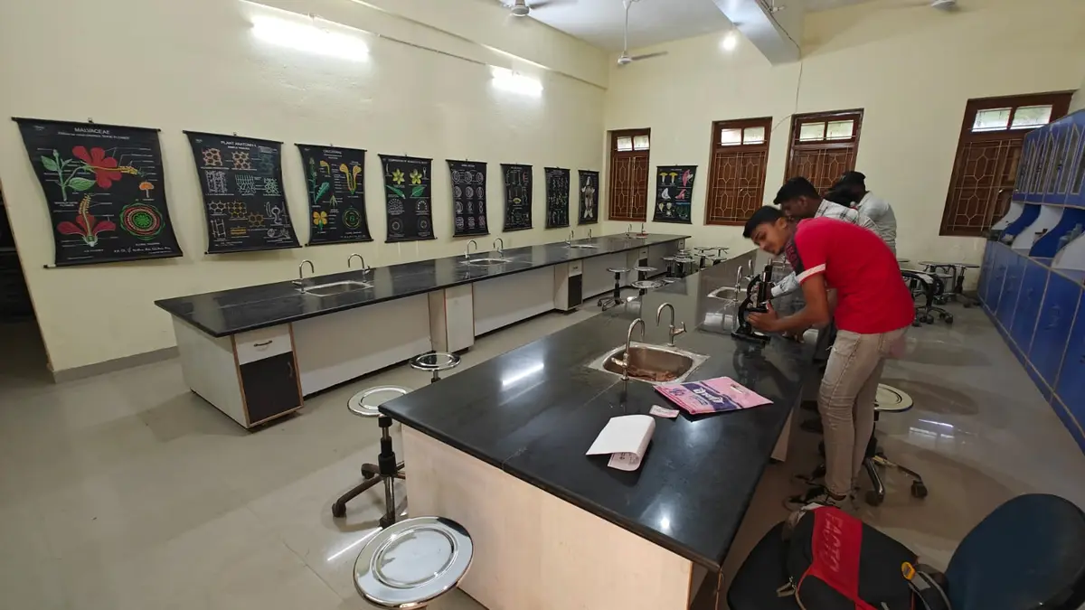 Laxmi Narain Dubey College: campus photo 8