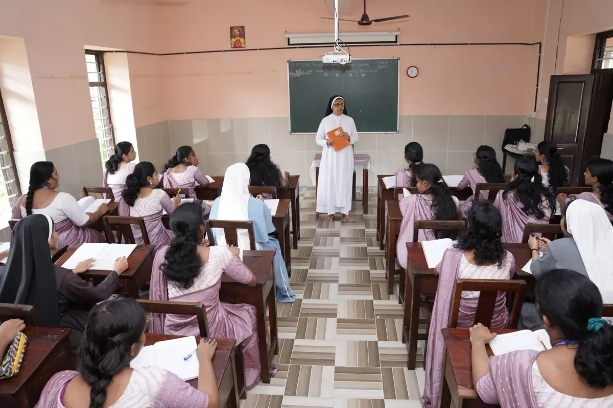 Lisieux Convent Teacher Training Institute Thrissur: campus photo 4