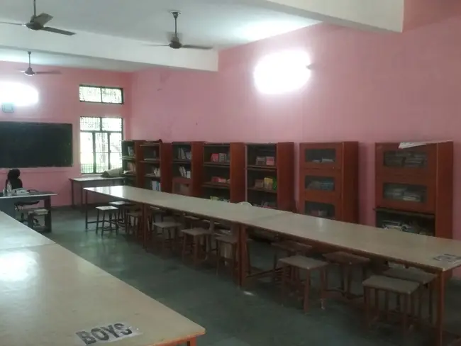 Lucknow Degree College: campus photo 3