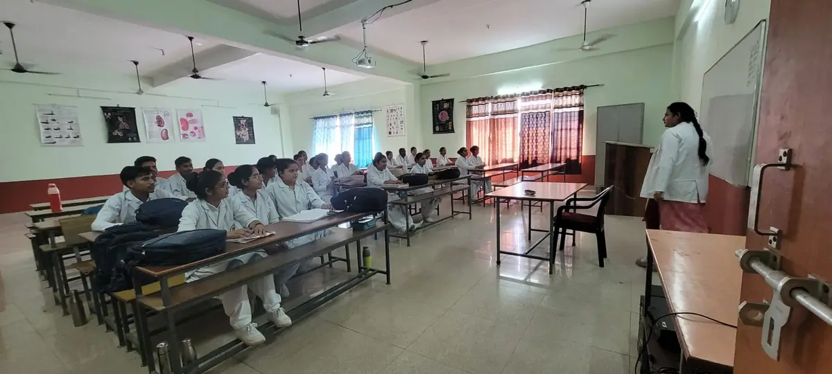 Lucknow School of Nursing: campus photo 3