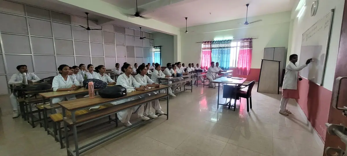 Lucknow School of Nursing: campus photo 2