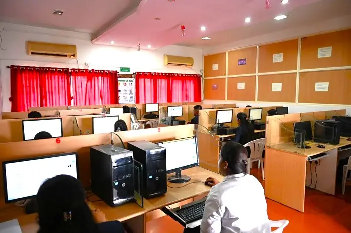 Lutawan Institute of Pharmacy: campus photo 5