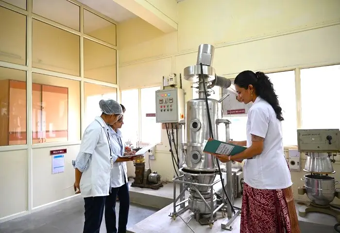 Lutawan Institute of Pharmacy: campus photo 1