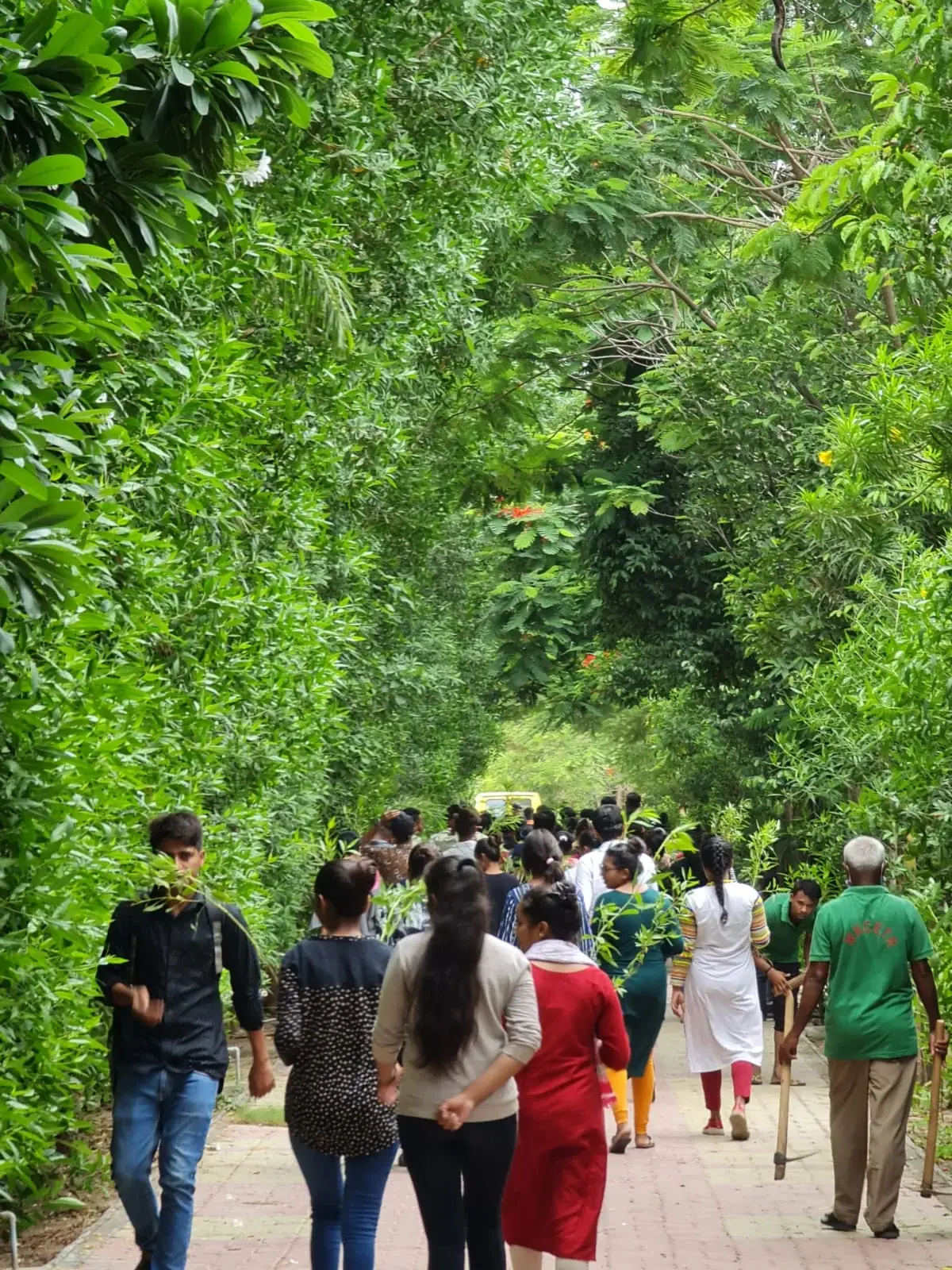 M K University: campus photo 4