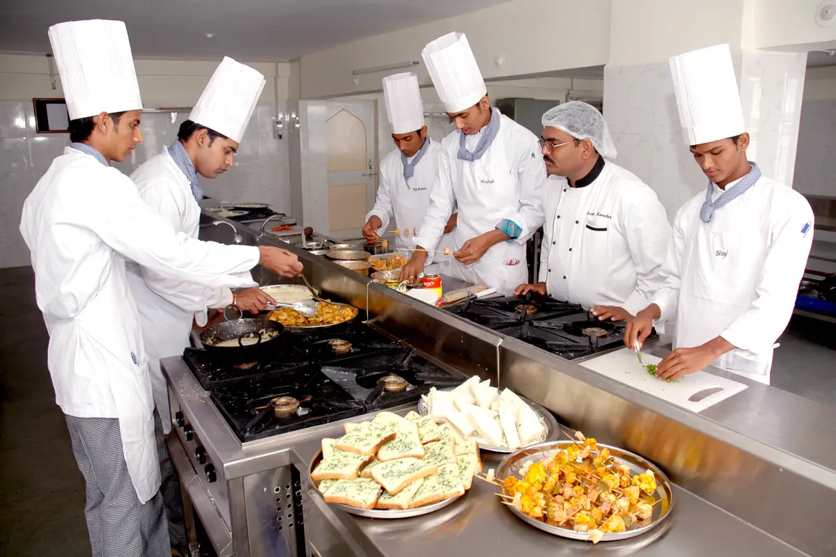 M.A. Rangoonwala Institute of Hotel Management and Research: campus photo 3