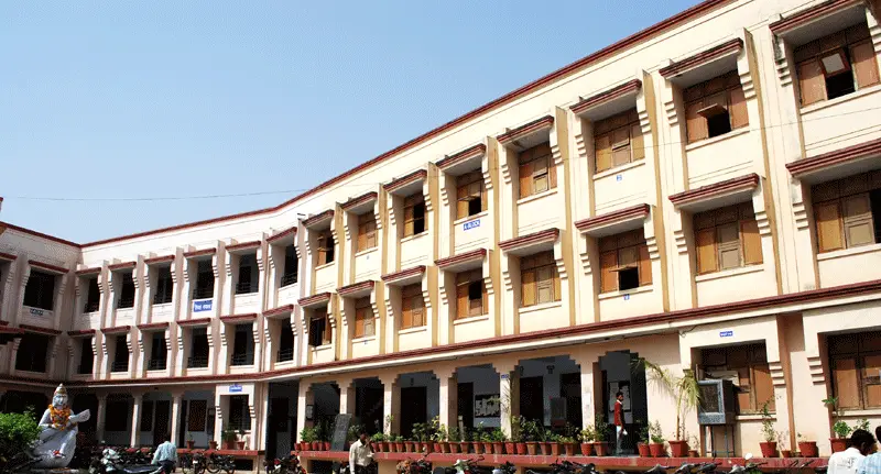 Madhav Shiksha Mahavidylaya: campus photo 1
