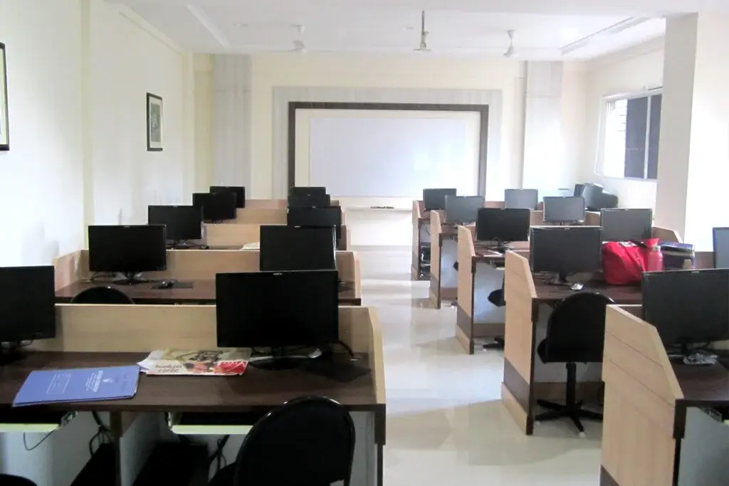 Madhukarrao Mahakalkar Nursing School: campus photo 5