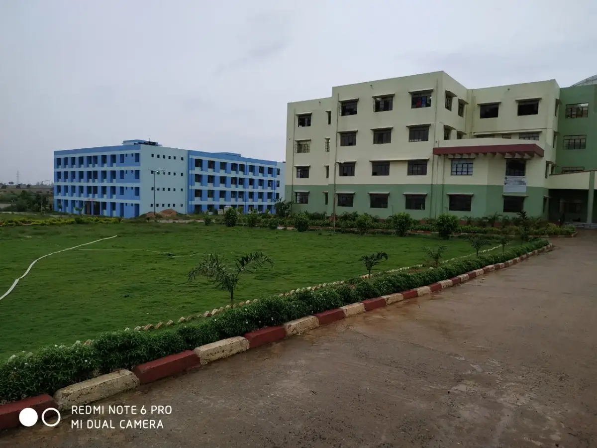 Madhupur Polytechnic campus photo 2