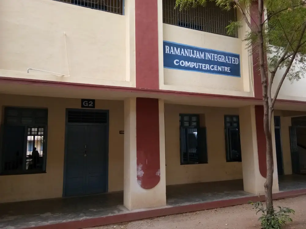 Madura College: campus photo 6