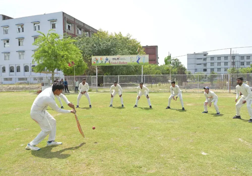 Mahalakshmi College for Girls. Delhi: campus photo 6