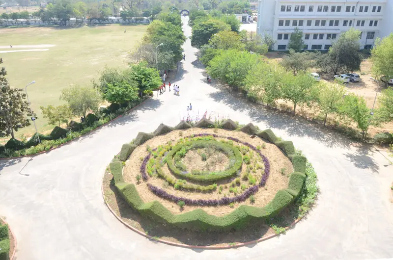 MVGUM campus photo 3