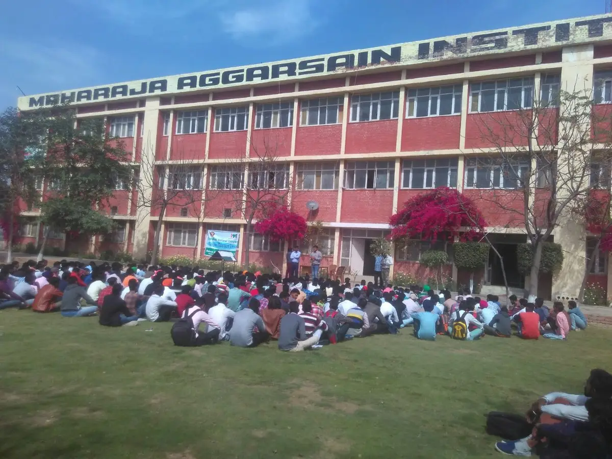 Maharaja Aggarsain Institute of Technology: campus photo 5