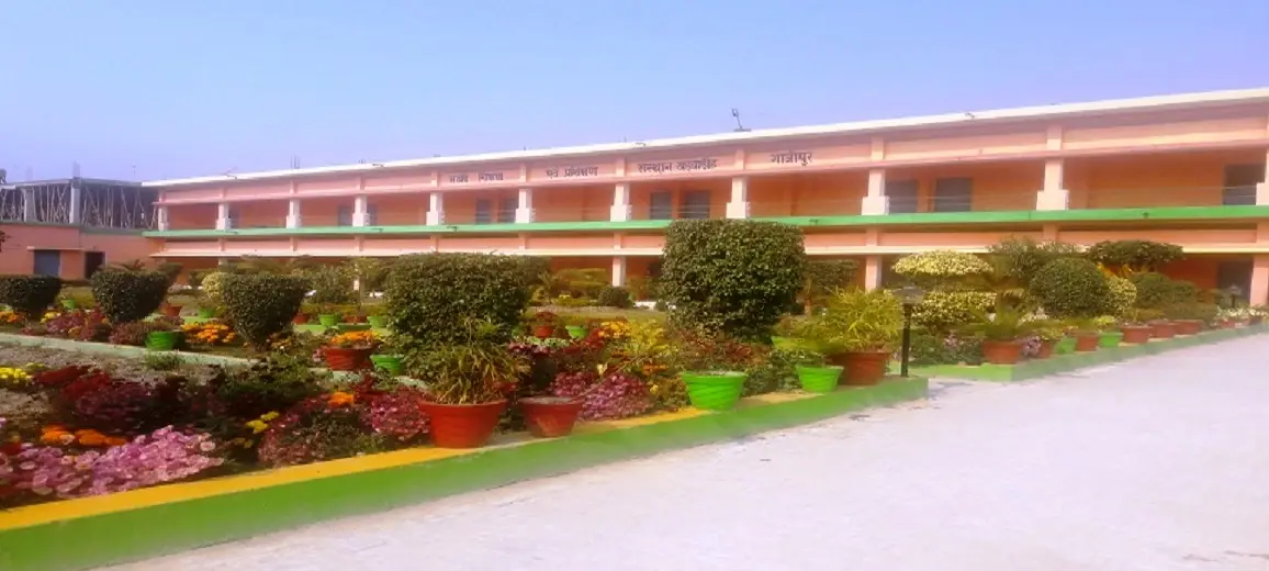 Maharshi Sikshan Avam Prashikshan Sansthan Kharawadih Ghazipur: campus photo 1