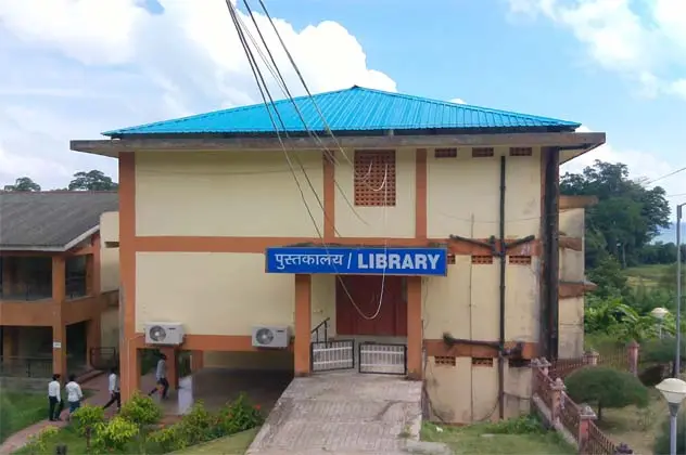 Mahatma Gandhi Govt. College campus photo 3