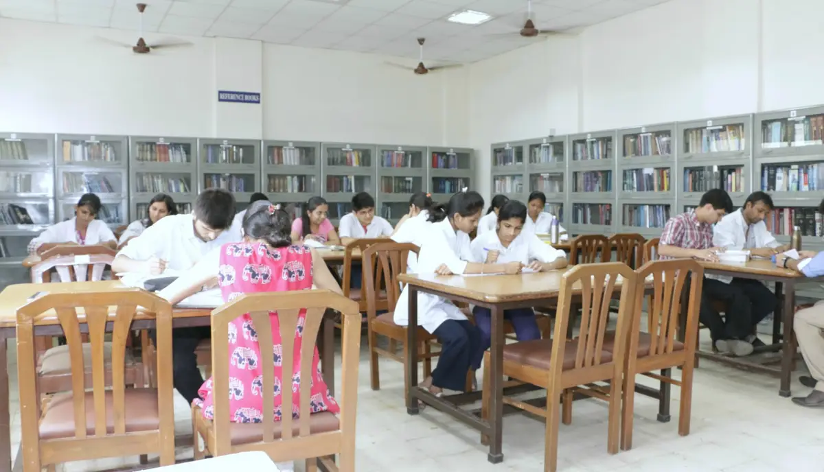 Mahatma Gandhi Mission's Medical College: campus photo 4