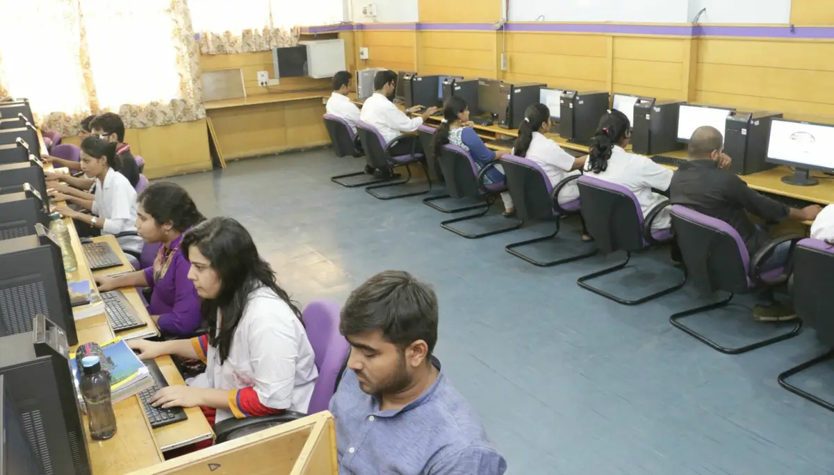 Mahatma Gandhi Mission's Medical College: campus photo 3