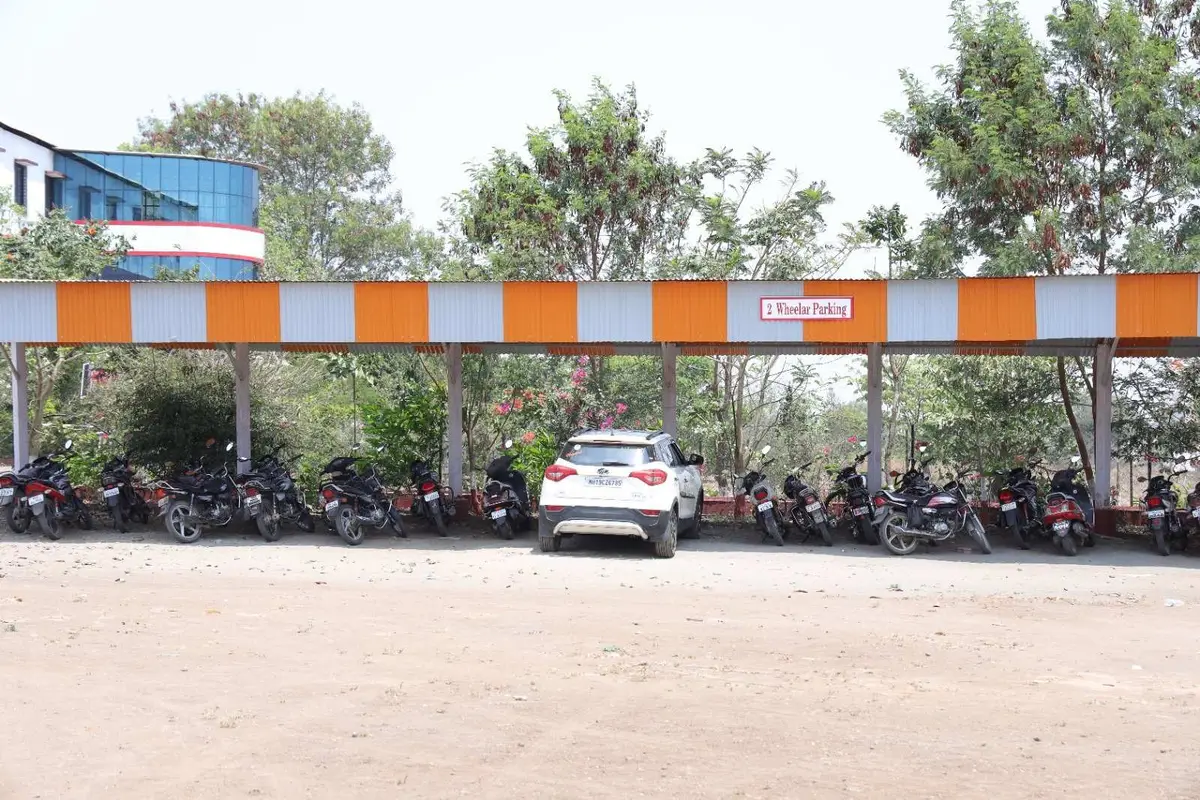Mahesh Ayurved College: campus photo 6