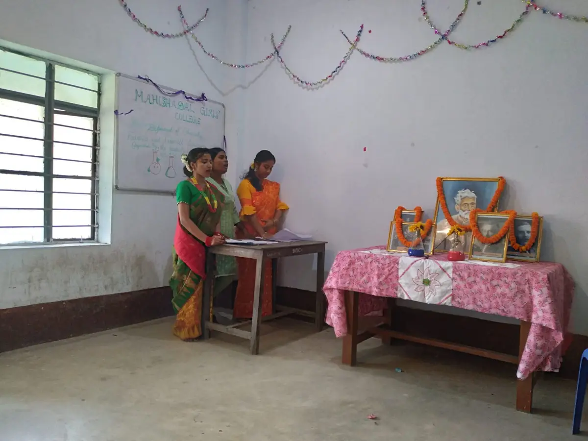 Mahishadal Girl's College: campus photo 7