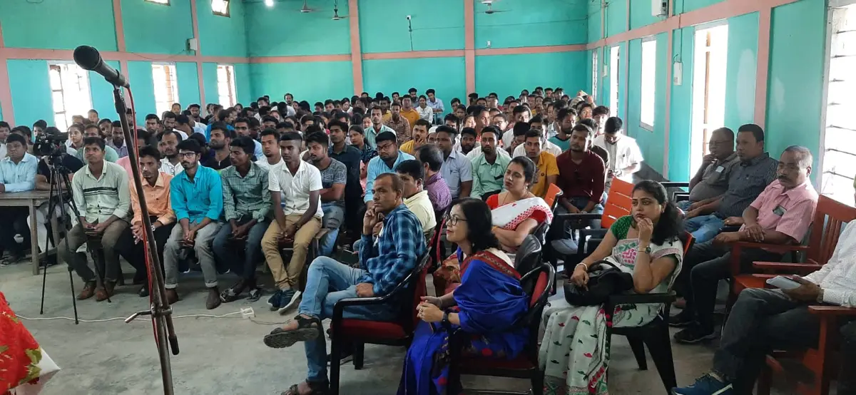 Manikpur Anchalik College: campus photo 1
