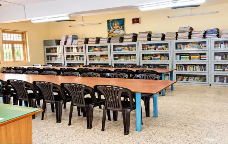 Manjara Charitable Trusts College of Education And Research Sector four Airoli Navi Mumbai: campus photo 1