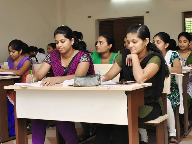 Manmit Nagar Mahavidyalaya: campus photo 1