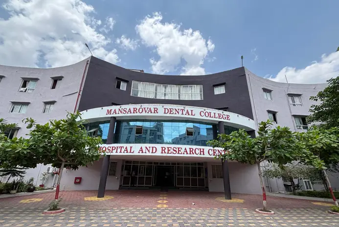 Mansarovar Dental College Kolar Road: campus photo 1