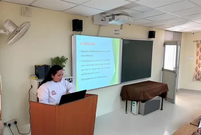 Mansarovar Dental College Kolar Road: campus photo 4