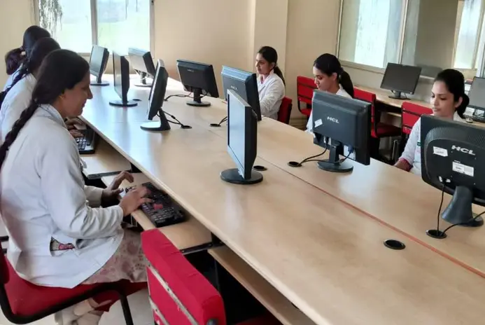Mansarovar Dental College Kolar Road: campus photo 6