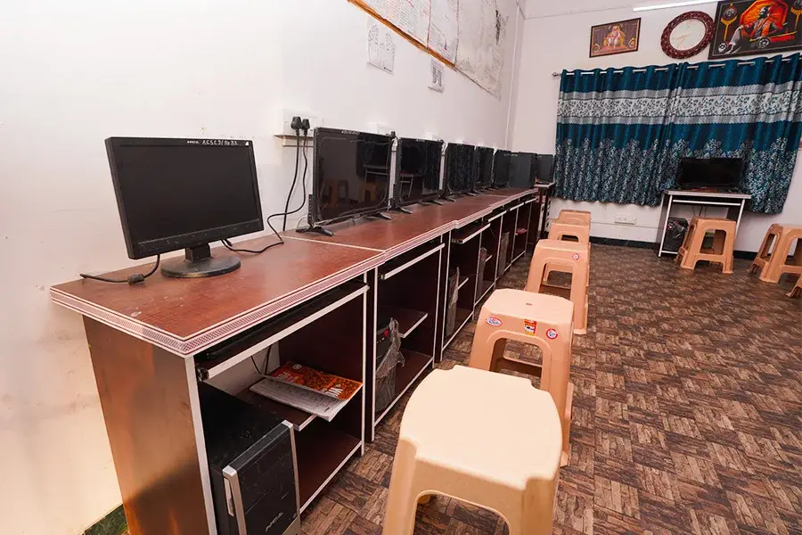 Marathwada Shikshan Prasarak Mandal's Rajmata Jijau Mahavidyalaya: campus photo 8