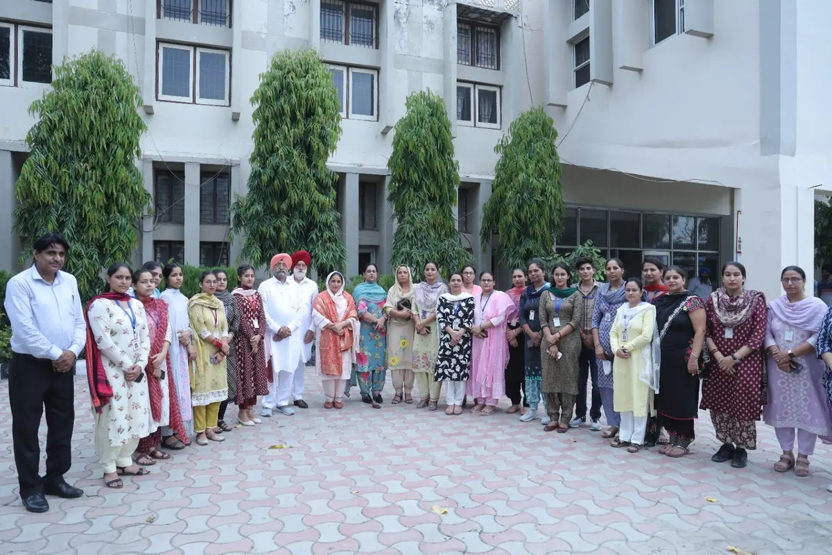 Mata Sundri Khalsa Girls College, Nissing (Karnal): campus photo 1