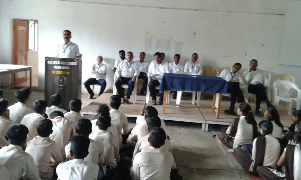 Matoshri Subhadrabai Patil Arts and Late Pandurangji Thakare Commerce College, Manora. campus photo 7