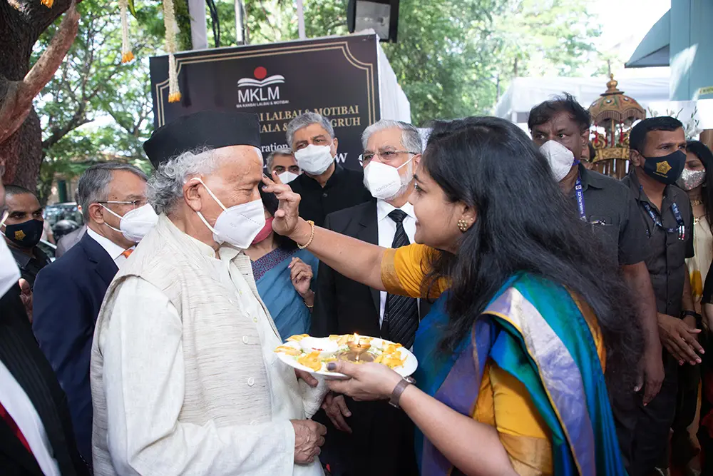 Matushri Kanbai Lalbai and Motibai Lohana Kanyashala and Balikagrah Charitable Trusts Adhia College of Law: campus photo 1