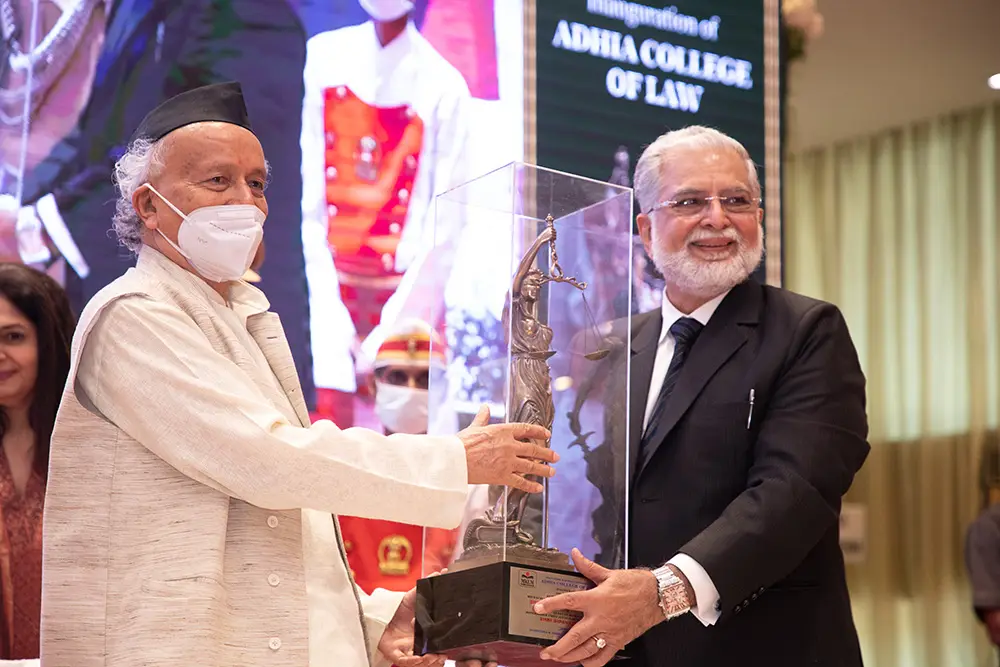 Matushri Kanbai Lalbai and Motibai Lohana Kanyashala and Balikagrah Charitable Trusts Adhia College of Law: campus photo 7