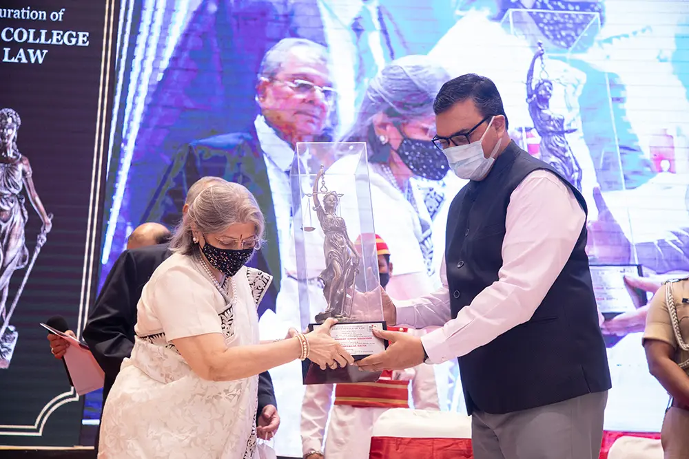 Matushri Kanbai Lalbai and Motibai Lohana Kanyashala and Balikagrah Charitable Trusts Adhia College of Law: campus photo 8