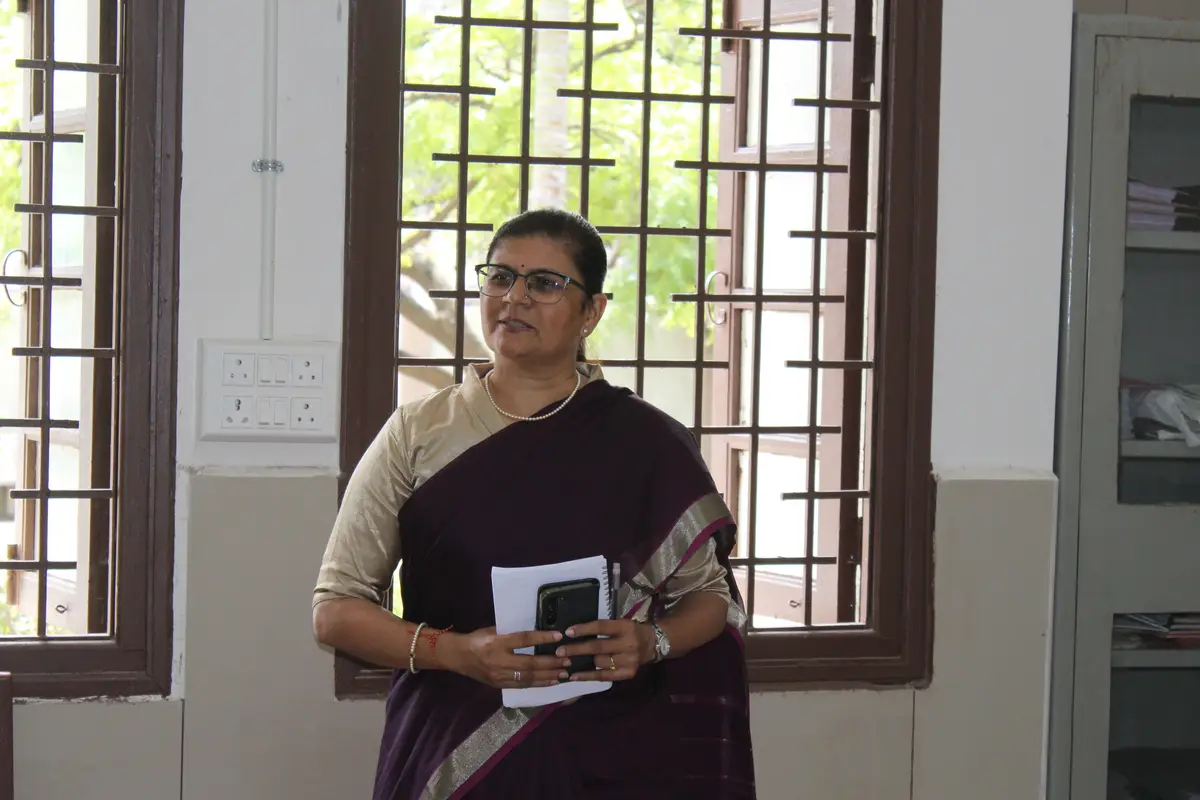 Matushri Virbaima Mahila Arts College: campus photo 4