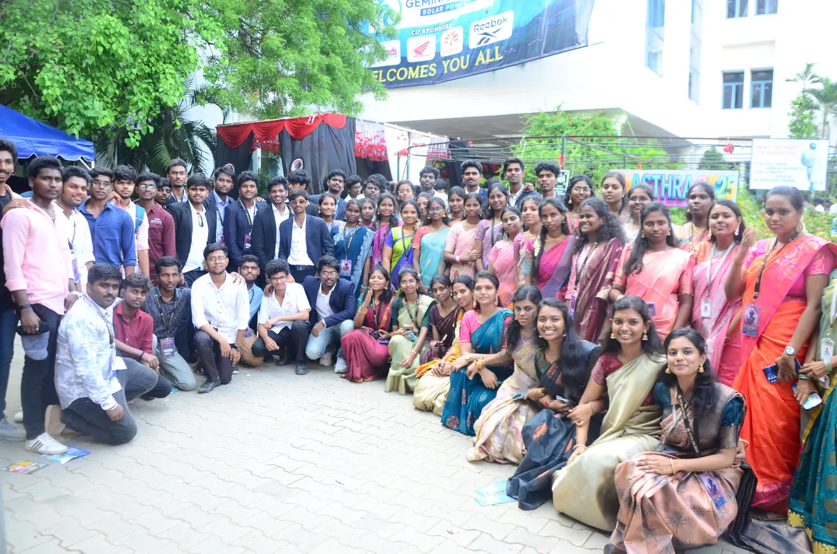Meenakshi Sundararajan Engineering College: campus photo 7
